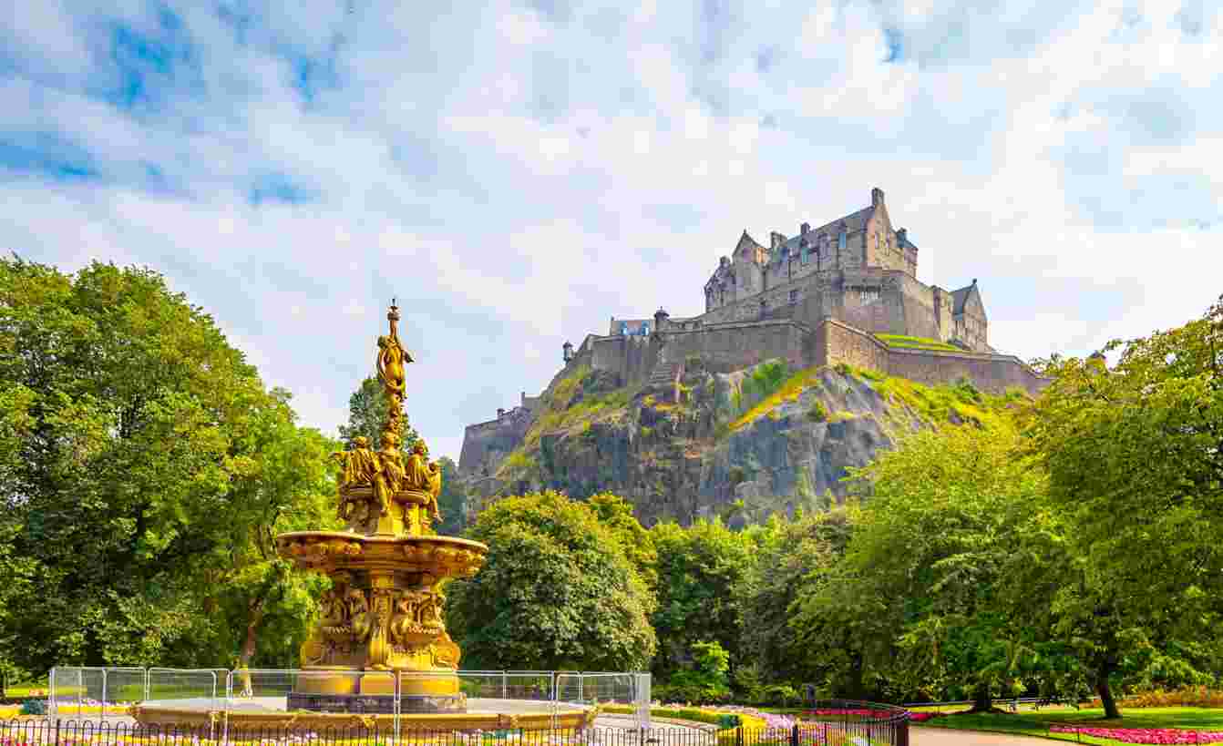 Best Places to Visit in Edinburgh After Your Arrival
