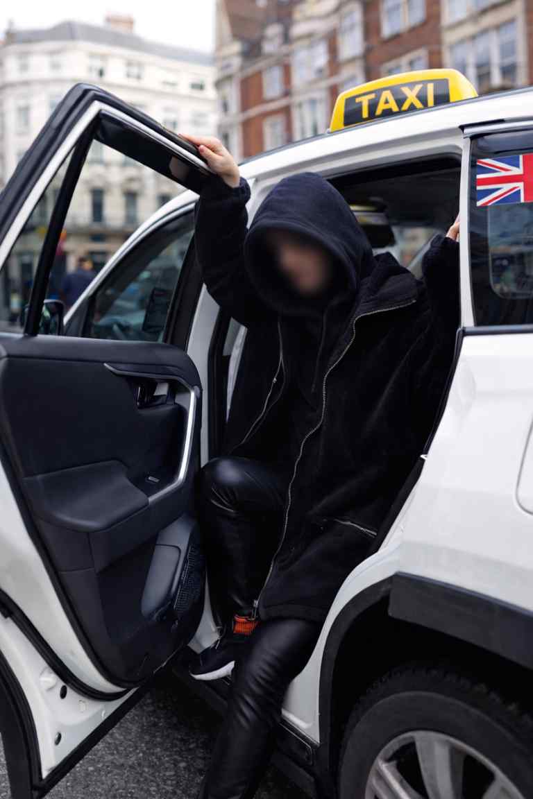 perth to edinburgh airport taxi